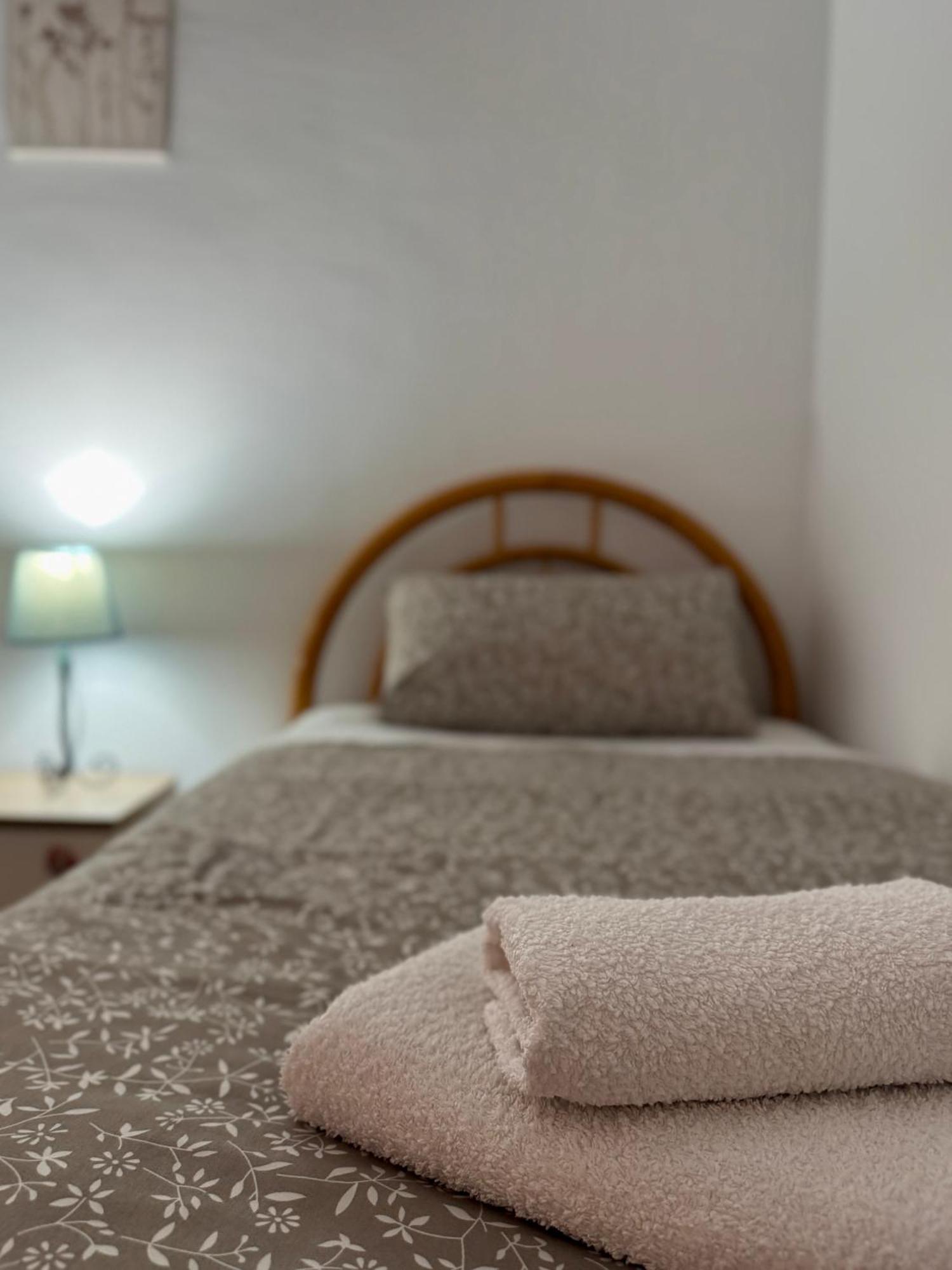 קורדובה Apartamento Centrico Puente Romano מראה חיצוני תמונה